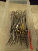 LOT OF VARIOUS FORCEPS