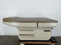 MIDMARK 405 EXAM TABLE WITH FOOT SWITCH