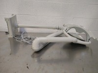 PELTON & CRANE 1800 EXAM LIGHT