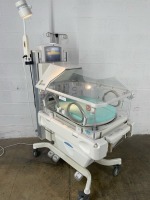 OHMEDA GIRAFFE OMNIBED INCUBATOR/WARMER