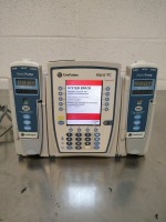 CAREFUSION ALARIS PC 8015 SERIES INFUSION PUMP WITH (2) 8100 SERIES PUMP MODULES