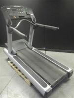 LIFE FITNESS FLEX DECK TREADMILL