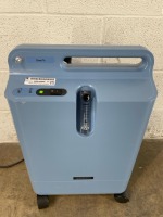 RESPIRONICS EVERFLO 1020000 MOBILE OXYGEN CONCENTRATOR