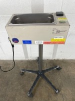 O.R. SOLUTIONS ORS-2038D SOLUTION WARMER WITH ROLLING STAND