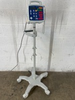 CSI COMFORTCUFF 506NT3 SERIES PATIENT MONITOR ON ROLLING STAND