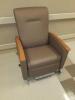 SIEGE BROWN PATIENT ROOM TREATMENT RECLINER