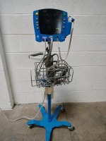 GE DINAMAP V100 CARESCAPE PATIENT MONITOR ON ROLLING STAND