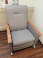 SIEGE GREY PATIENT ROOM TREATMENT RECLINER