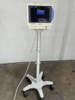 NIHON KOHDEN MU-631RA PATIENT MONITOR ON ROLLING STAND