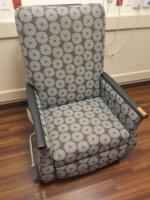 NEMSCHOFF 090-12 FLOWER PATTERN PATIENT ROOM RECLINER