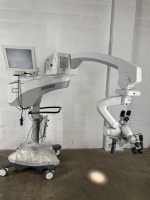 ZEISS GMBH SURGICAL MICROSCOPE TO INCLUDE DUAL MOUNT BINOCULARS VARIO 700 WITH EYEPIECES BOTH (10X), MONITOR, EVOLUTIONHD, & FOOT SWITCH ON STAND