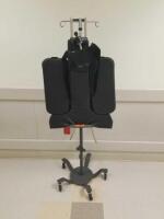 ALLEN BEACH CHAIR WITH HEAD POSITIONER