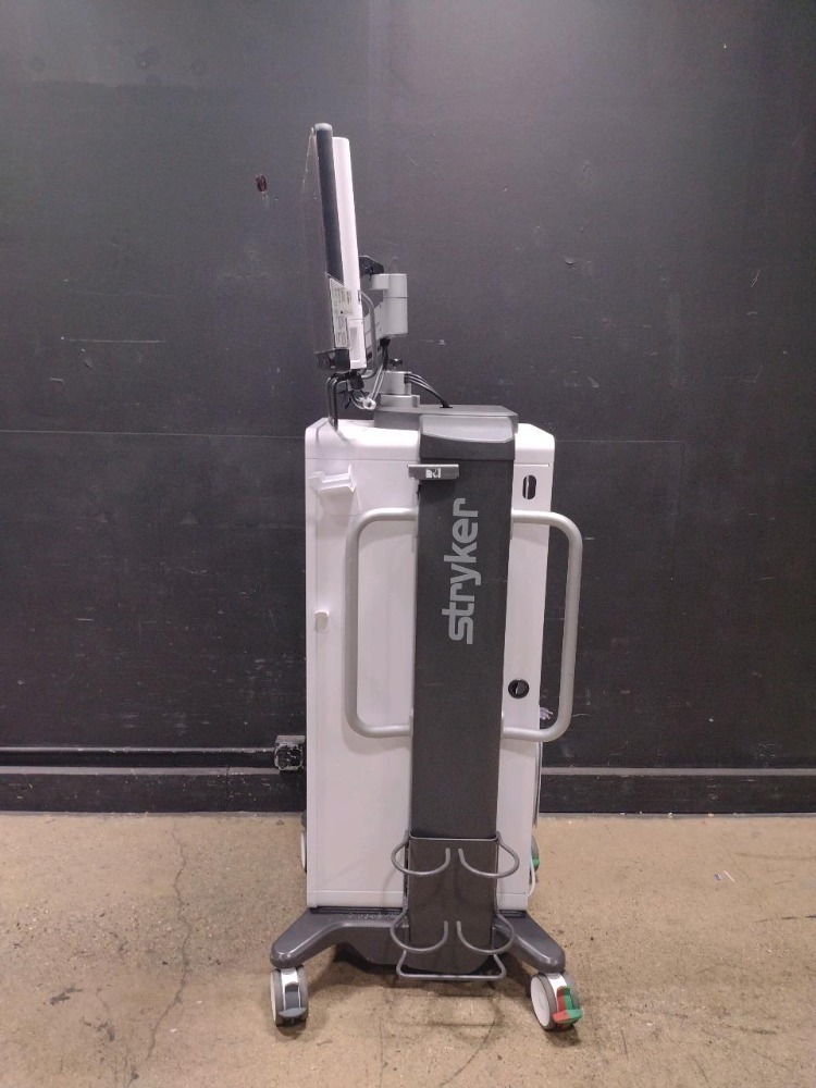 STRYKER ARTHROSCOPY SYSTEM TO INCLUDE PINPOINT VIDEO PROCESSOR/ LIGHT ...