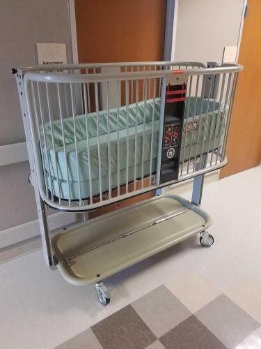 MIDMARK 500 PEDIATRIC CRIB/STRETCHER