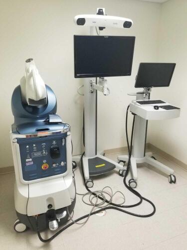 STRYKER MAKO 209999-01 ROBOTIC JOINT REPLACEMENT UNIT WITH FOOT PEDAL (MFG. 10/2016) WITH NDI POLARIS SPECTRA OPTICAL TRACKING SYSTEM 200294 AND MODULAR GUIDANCE WORKSTATION 201251