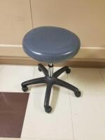 EXAM STOOL