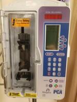 HOSPIRA PCA INFUSION PUMP ON IV POLE