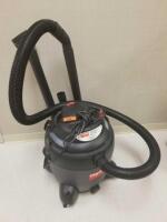 DAYTON 3VE22 WET/DRY VACUUM