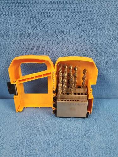 DEWALT DRILL BIT SET