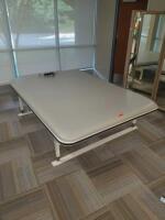 MIDLAND HI-LOW POWER THERAPY TABLE