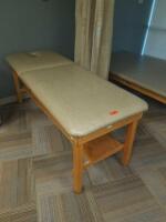 INNOVATIVE REHAB SYSTEMS THERAPY TABLE