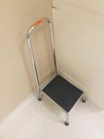 MEDCHOICE EXAM STOOL