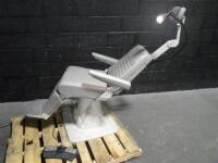 RELIANCE 7000 H EXAM CHAIR WITH FOOTSWITCH