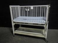 HARD INFANT CRIB