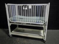 HARD INFANT CRIB