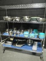 LOT OF TRAYS/BOWLS (NO RACK)