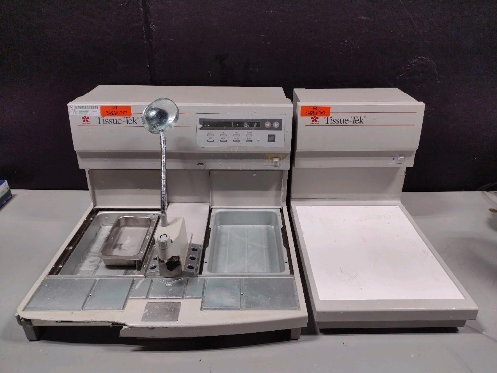 SAKURA TISSUE-TEK TEC EMBEDDING CONSOLE