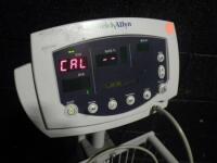 WELCH ALLYN PATIENT MONITOR ON ROLLING STAND