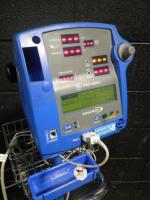 GE DINAMAP PRO 400V2 PATIENT MONITOR ON ROLLING STAND