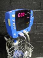 GE DINAMAP CARESCAPE V100 PATIENT MONITOR ON ROLLING STAND