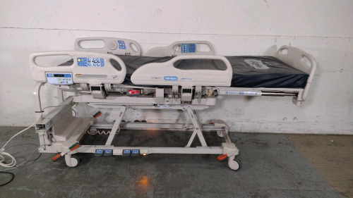 HILL-ROM P3200 VERSACARE HOSPITAL BED