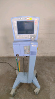 CAREFUSION AVEA 17310 VENTILATOR ON ROLLING STAND