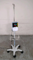 VAPOTHERM PRECISION FLOW PLUS RESPIRATORY THERAPY UNIT ON ROLLING STAND