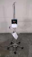 VAPOTHERM PRECISION FLOW PLUS RESPIRATORY THERAPY UNIT ON ROLLING STAND