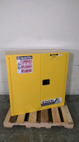 JUSTRITE SURE-GRIP EX FLAMMABLE LIQUID STORAGE CABINET