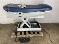 MIDMARK 626 EXAM TABLE
