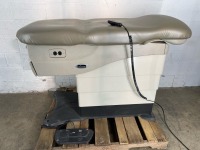MIDMARK 625 EXAM TABLE