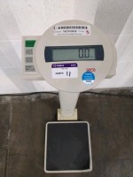 SECA DIGITAL PATIENT SCALE