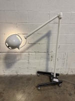 SKYTRON ST9 EXAM LIGHT ON ROLLING STAND