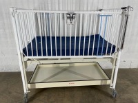 HARD INFANT CRIB