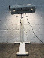 DRAGER PHOTO-THERAPY 4000 PHOTO THERAPY LIGHT ON ROLLING STAND