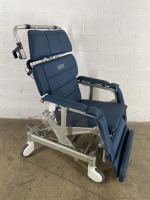BARTON MOBILE RECLINER CHAIR, 330LBS