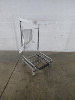 HAMPERSTAND