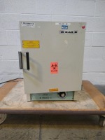 STABIL-THERM BLUE M INCUBATOR