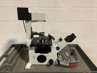 OLYMPUS IX71 LAB MICROSCOPE W/ U-LH100-3 LAMPHOUSE