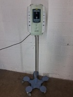 INSTRUMED SMARTPUMP TOURNIQUET ON ROLLING STAND